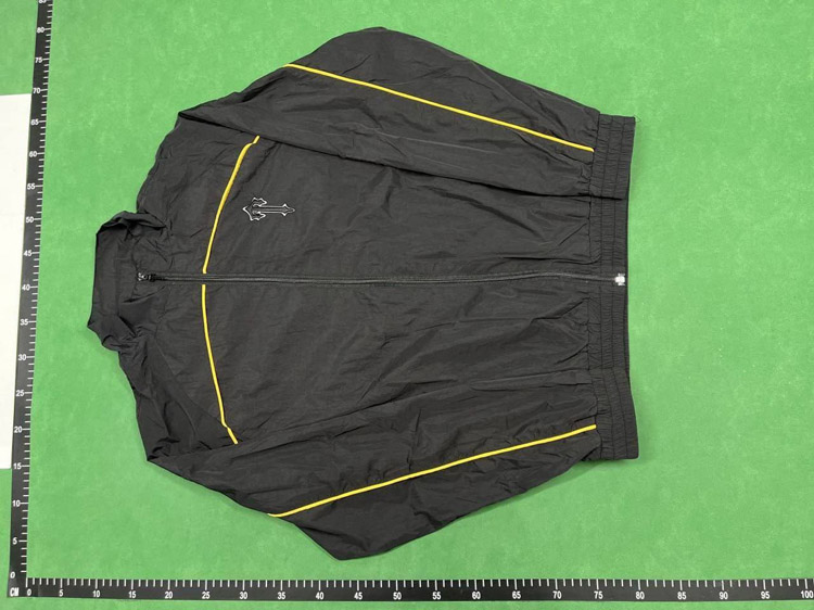 Zdjęcie QC 4 z 4 — Thom Browne Technical Track Jacket [9 styles]