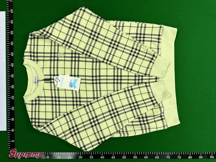 Zdjęcie QC 3 z 3 — Burberry Classic Check Cotton T-Shirt [4 styles]