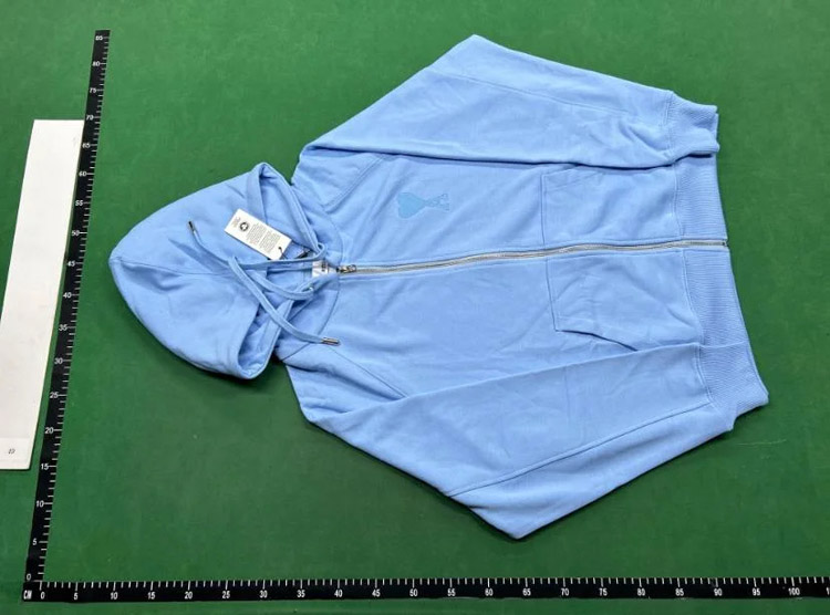 Zdjęcie QC 2 z 5 — Ami Paris Heart Logo Zip-Up Hoodie [8 styles]