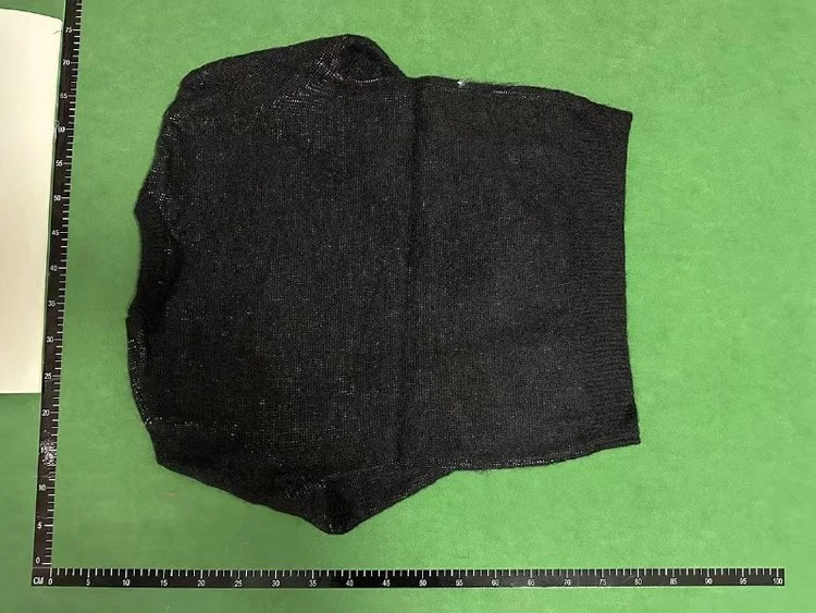 Zdjęcie QC 1 z 3 — Amiri Logo Knit Sweaters and Cardigans [34 styles]