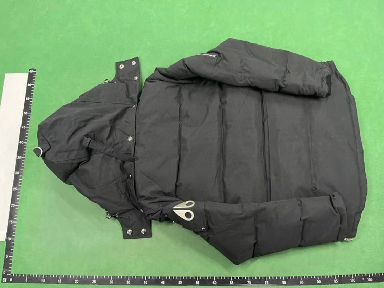 Zdjęcie QC 2 z 3 — Moose Knuckles Parka Jackets [35 styles]