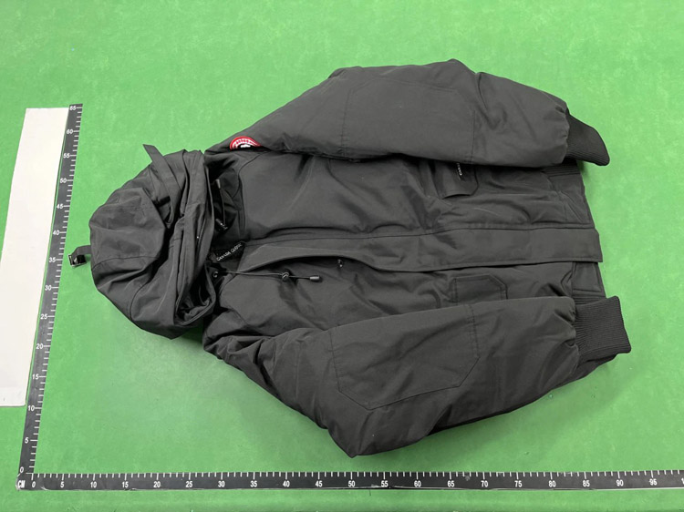 Zdjęcie QC 4 z 7 — Canada Goose Expedition Parka Jackets [8 styles]