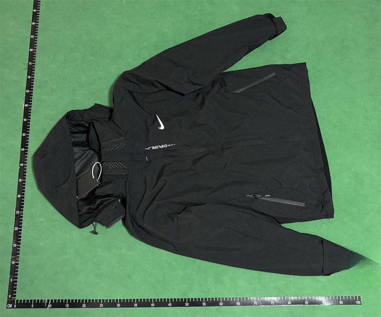 Zdjęcie QC 1 z 3 — Nike and Under Armour Hooded Windbreaker Jackets [8 styles]