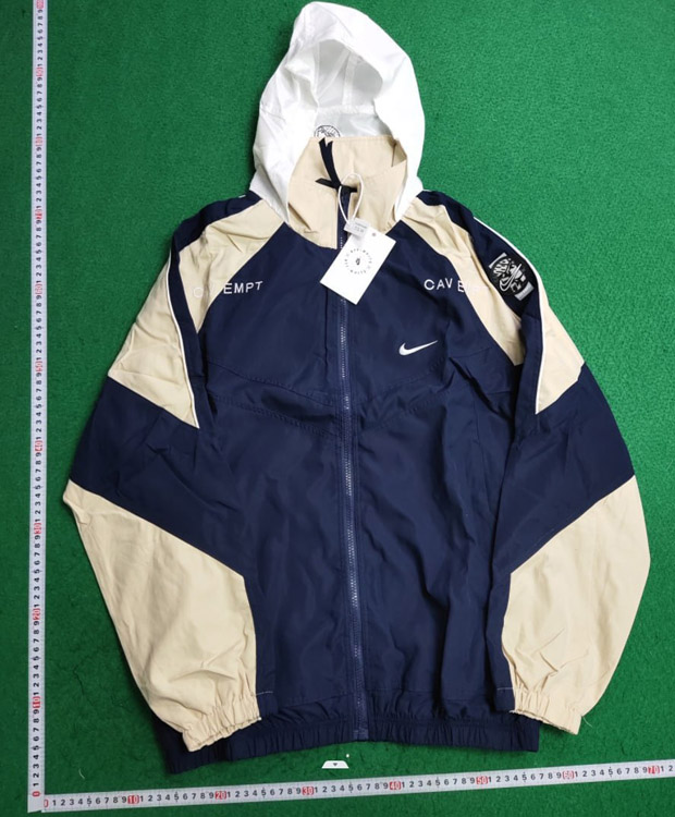Zdjęcie QC 1 z 3 — Nike CAVEPT Windbreaker Jacket