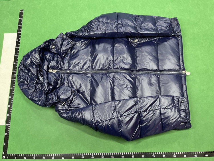 Zdjęcie QC 2 z 3 — Moncler Maya Puffer Jacket [40 styles]
