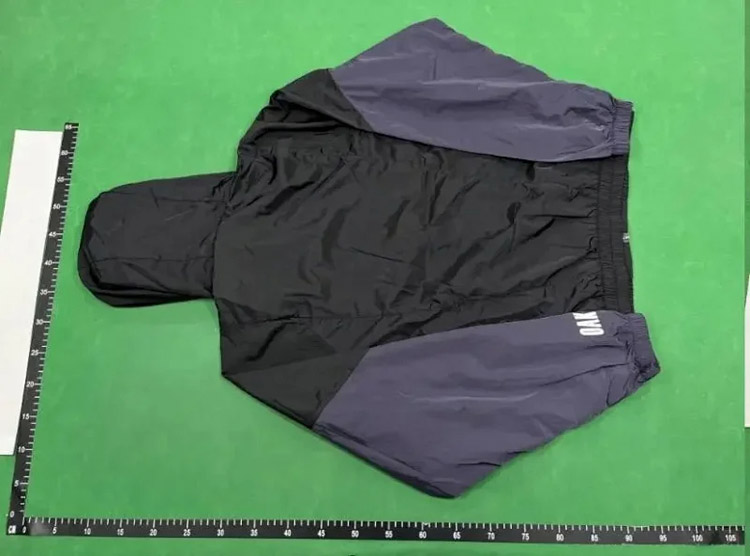 Zdjęcie QC 4 z 4 — Oakley Windblock Jacket