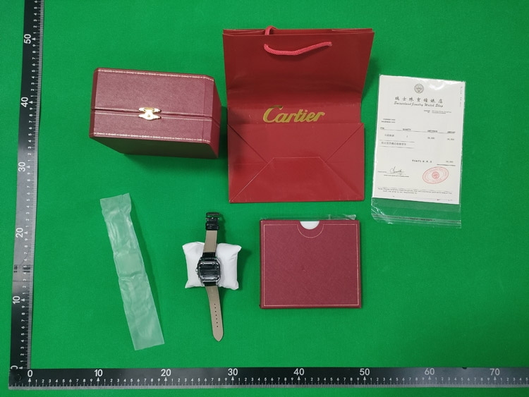 Zdjęcie QC 3 z 4 — Cartier Panthère, Santos, and Ballon Bleu Watches [36 styles]