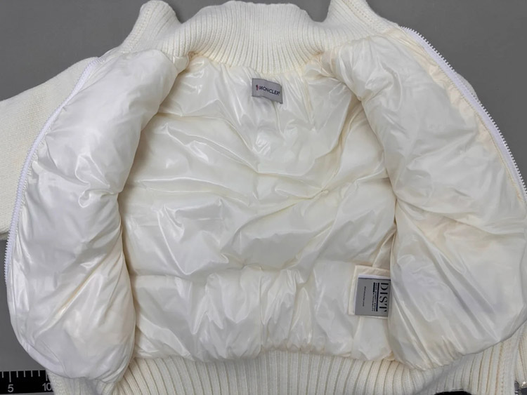 Zdjęcie QC 2 z 4 — Moncler Maya Knit-Panel Puffer Jacket [2 styles]