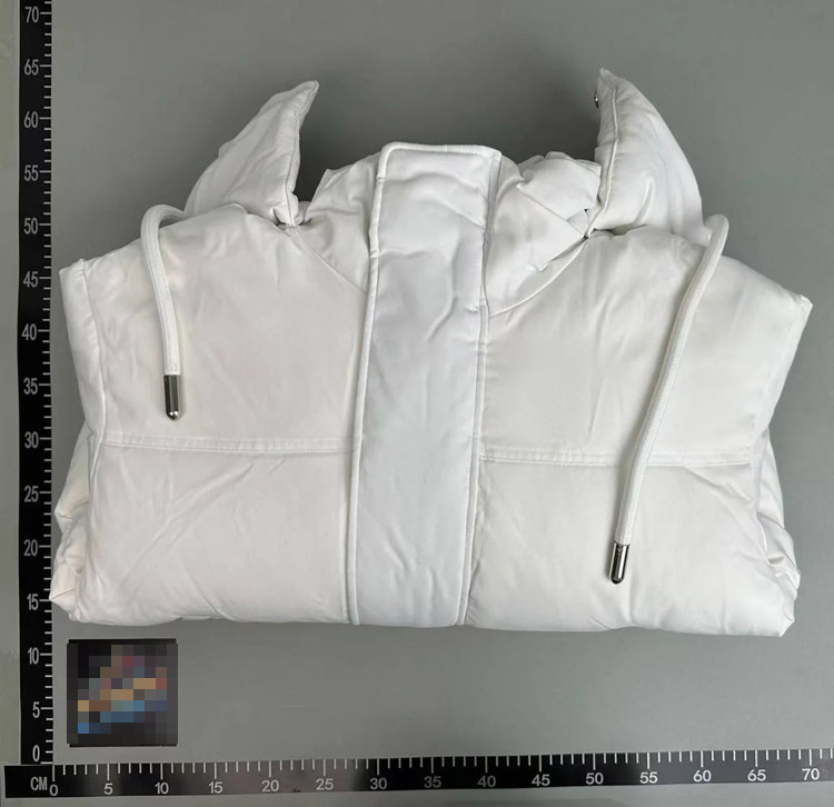 Zdjęcie QC 4 z 4 — Maison Kitsuné Fox Head Puffer Jacket [5 styles]