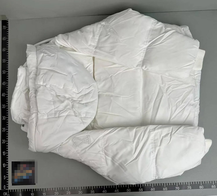 Zdjęcie QC 2 z 4 — Maison Kitsuné Fox Head Puffer Jacket [5 styles]