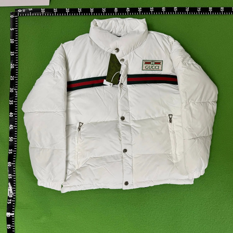 Zdjęcie QC 1 z 3 — Gucci GG Supreme Puffer Jacket [5 styles]