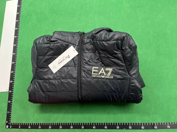 Zdjęcie QC 2 z 2 — EA7 Emporio Armani Light Puffer Hooded Jacket [6 styles]