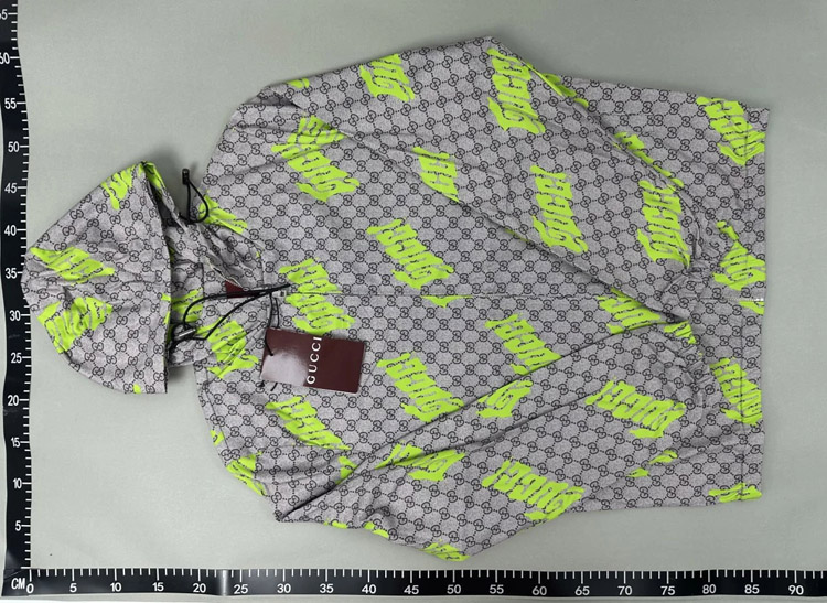 Zdjęcie QC 4 z 4 — Gucci GG Supreme / Versace Baroque / Burberry Check Windbreakers [19 styles]