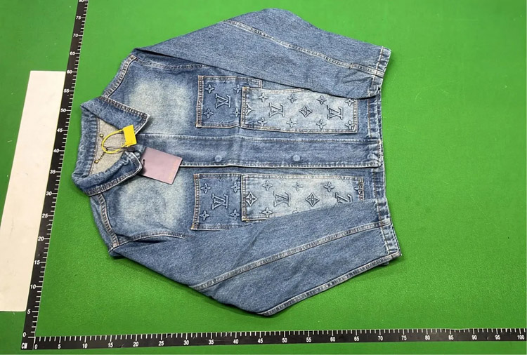 Zdjęcie QC 4 z 4 — Louis Vuitton Damier Pixel Denim Jacket & Pants Set [39 styles]