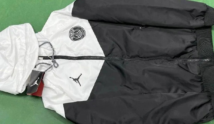 Zdjęcie QC 2 z 2 — Adidas Training Windbreaker Jackets [39 styles]