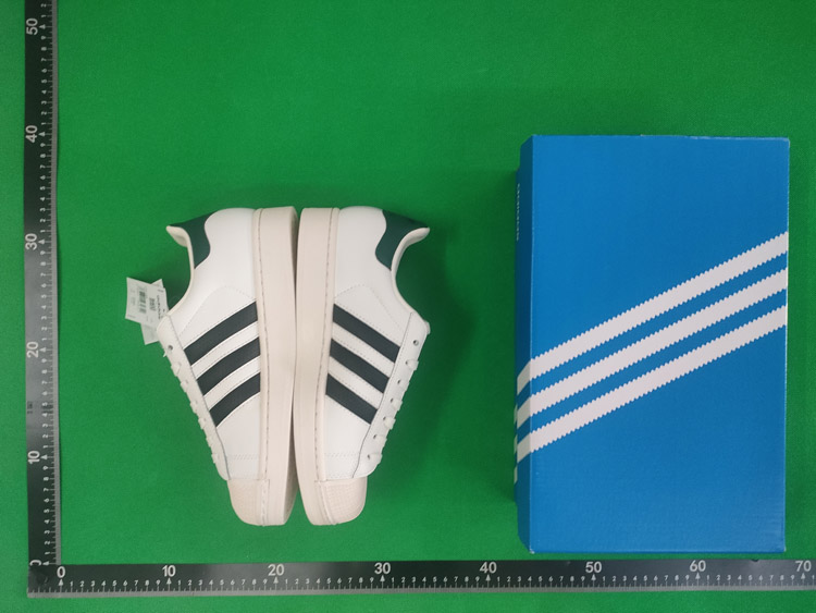 Zdjęcie QC 2 z 4 — Adidas Superstar Sneakers [38 styles]