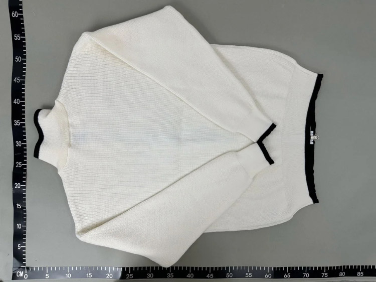 Zdjęcie QC 3 z 4 — Minimalist Ribbed Zip-Up Knit Sweater [3 styles]