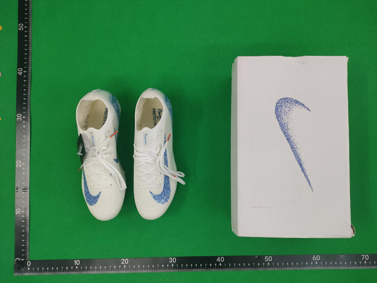 Zdjęcie QC 4 z 5 — Nike Mercurial Superfly Soccer Cleats