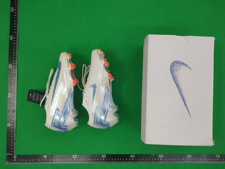 Zdjęcie QC 5 z 5 — Nike Mercurial Superfly Soccer Cleats