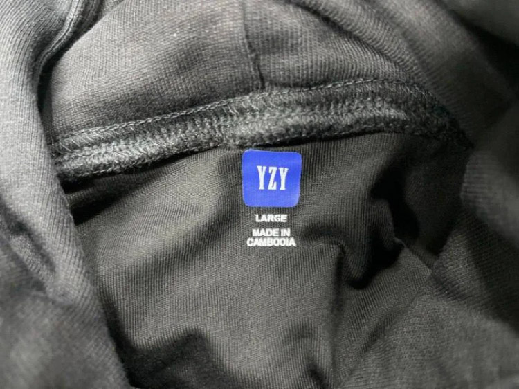 Zdjęcie QC 1 z 2 — Winged Dove Hoodie
